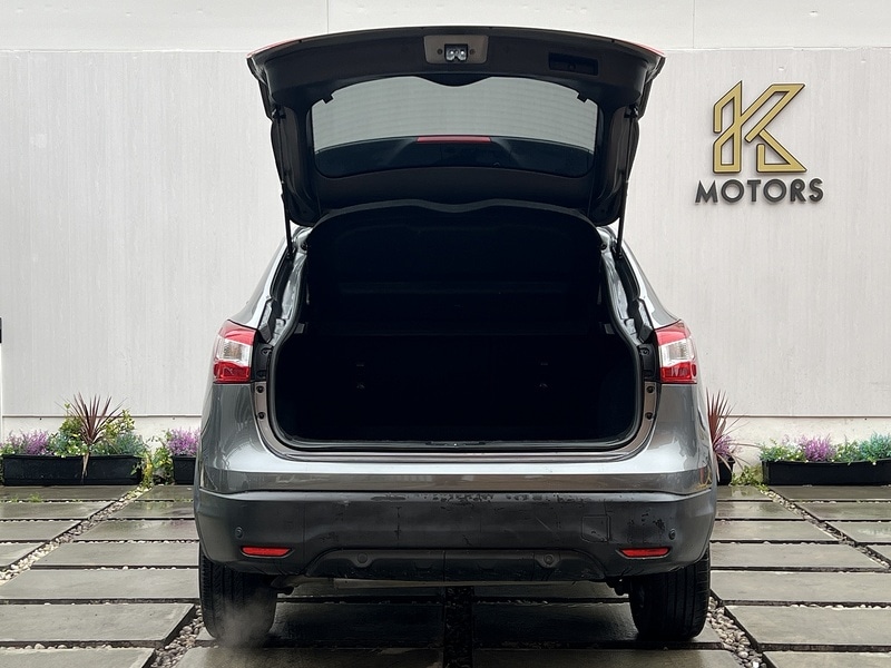 Used Nissan Qashqai 2017 for sale - 76986529: Photo 11