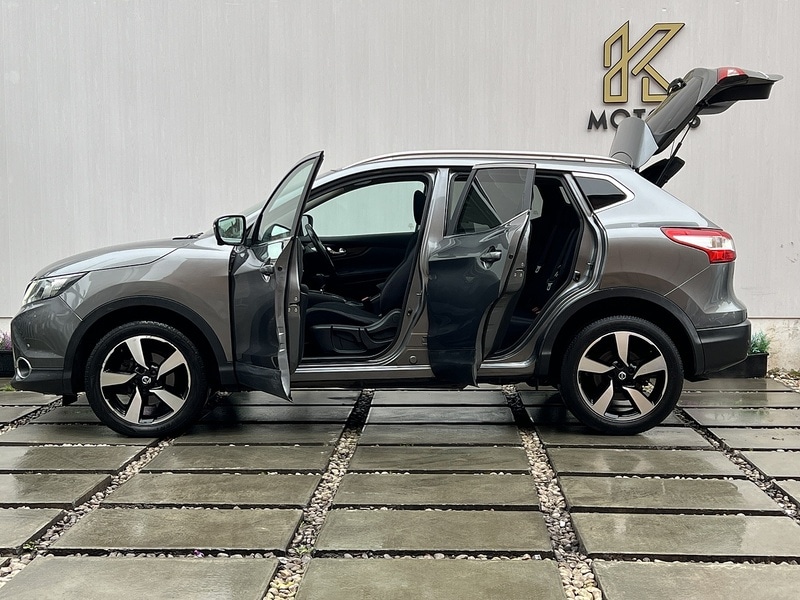 Used Nissan Qashqai 2017 for sale - 76986529: Photo 25