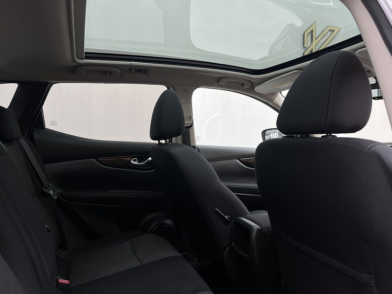 Used Nissan Qashqai 2017 for sale - 76986529: Photo 5