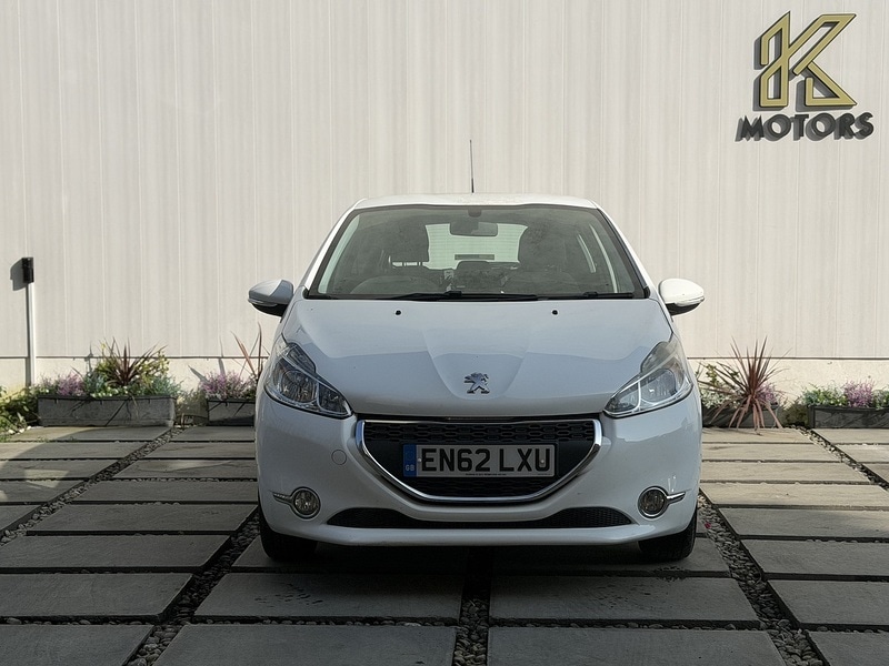 Used Peugeot 208 2013 for sale - 77846484: Photo 2