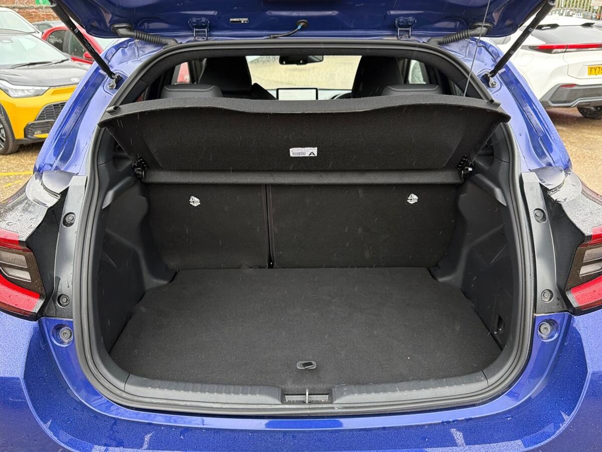 Used Toyota Yaris 2024 for sale - 78049078: Photo 10