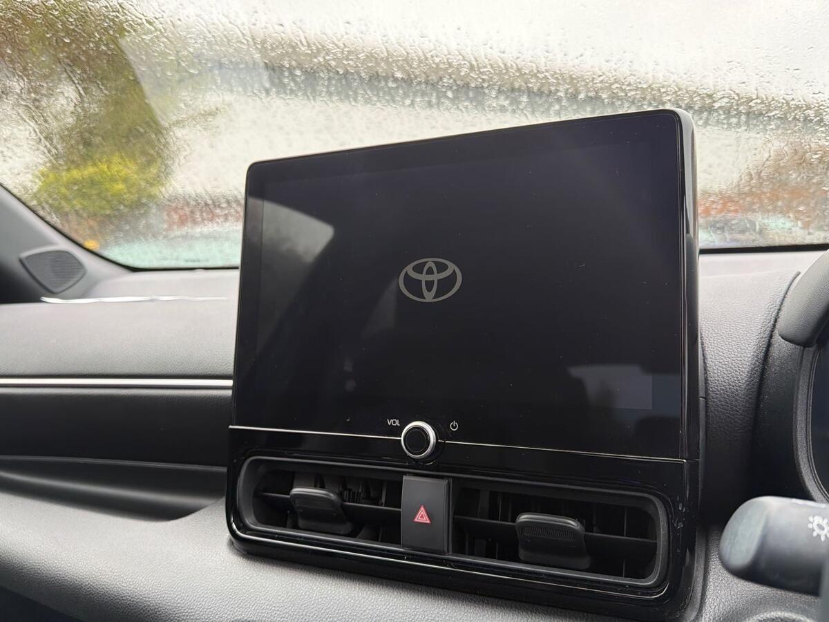 Used Toyota Yaris 2024 for sale - 78049078: Photo 11