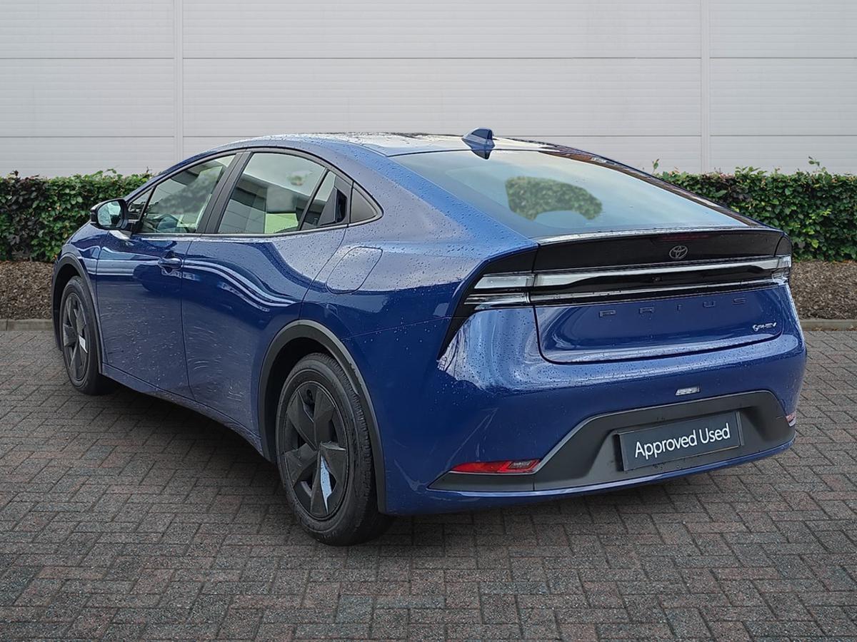 Used Toyota Prius 2025 for sale - 77512170: Photo 2