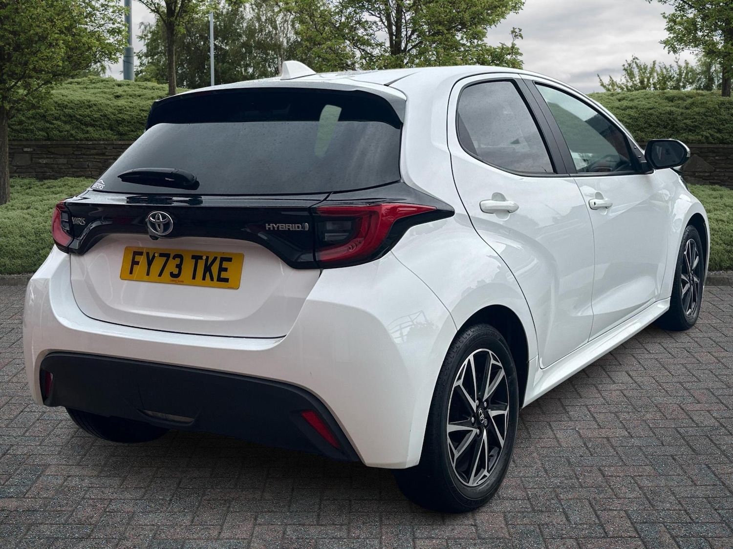 Used Toyota Yaris 2023 for sale - 76647382: Photo 2