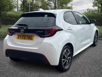 Used Toyota Yaris 2023 for sale - 76647382: Photo