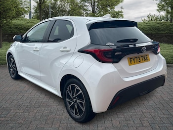 Used Toyota Yaris 2023 for sale - 76647382: Photo