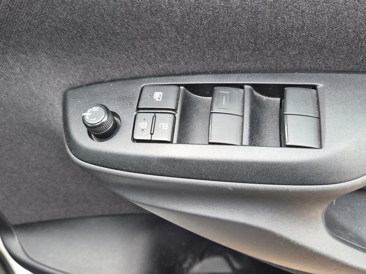 Used Toyota Yaris Cross 2023 for sale - 78088243: Photo 16