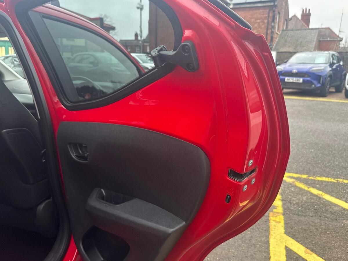 Used Toyota AYGO 2019 for sale - 77401186: Photo 23