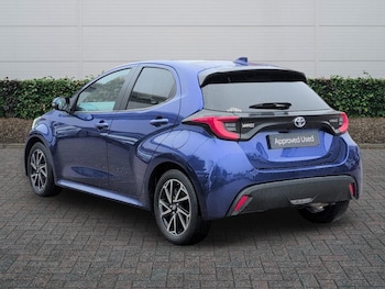 Used Toyota Yaris 2023 for sale - 77401197: Photo