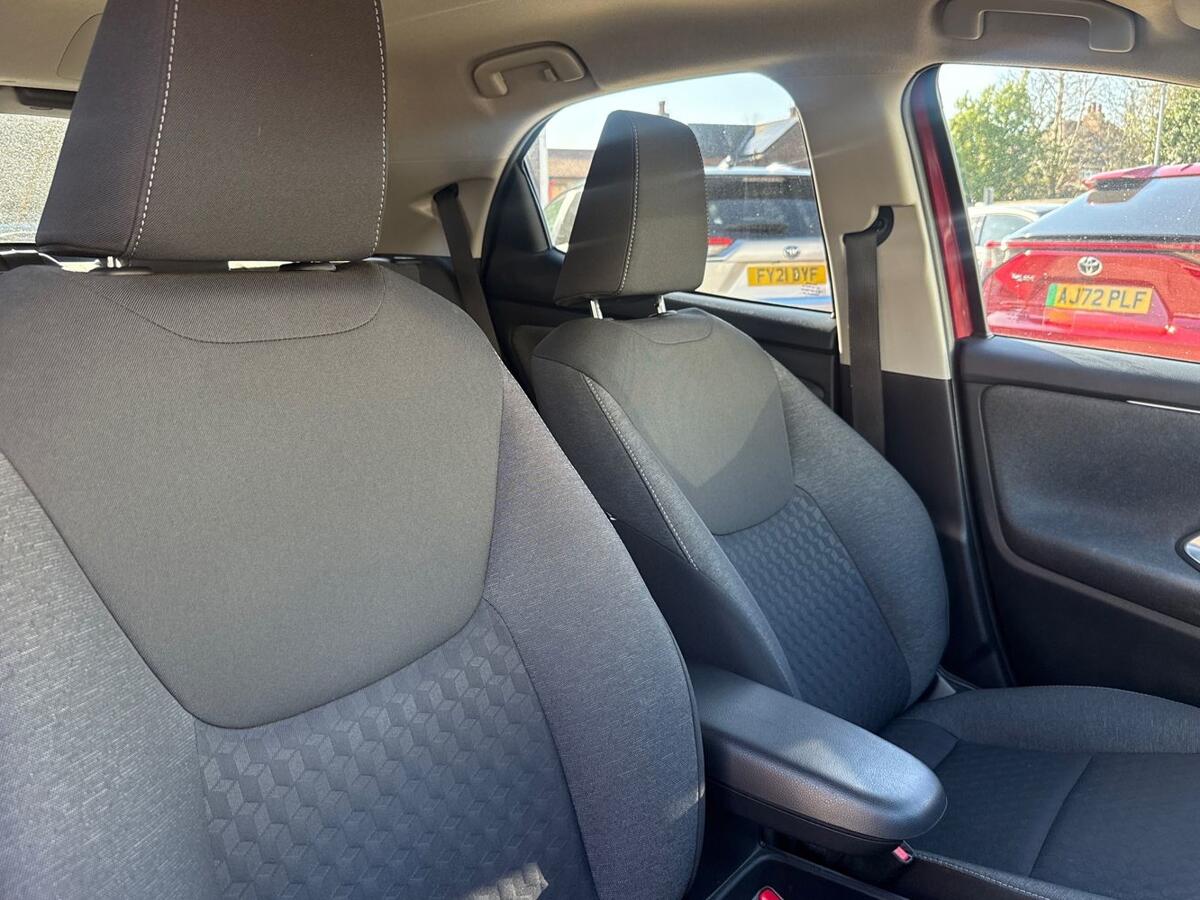 Used Toyota Yaris 2021 for sale - 77941557: Photo 21