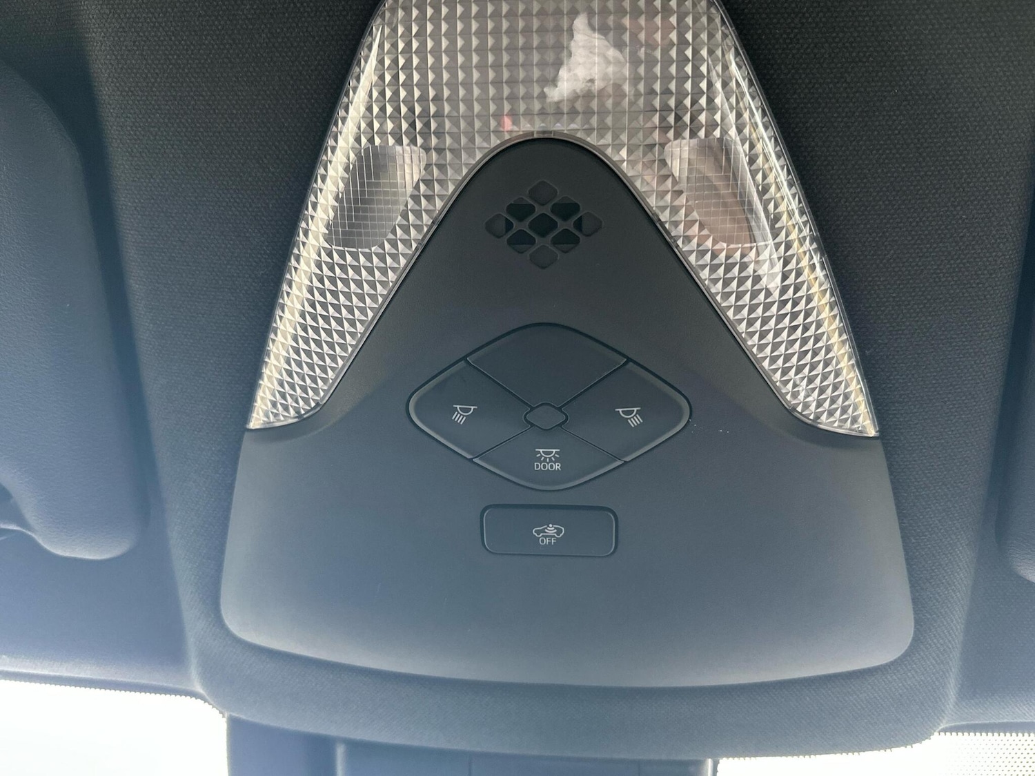 Used Toyota C-HR 2020 for sale - 76716818: Photo 23