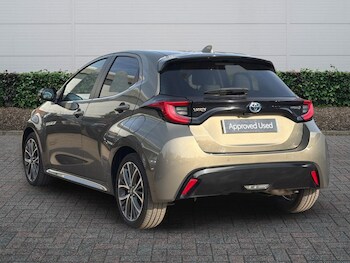 Used Toyota Yaris 2024 for sale - 77910663: Photo