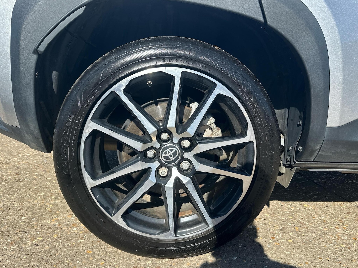 Used Toyota Yaris 2024 for sale - 76044001: Photo 18