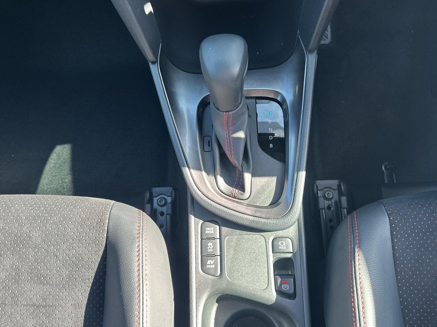 Used Toyota Yaris 2024 for sale - 76044001: Photo 23