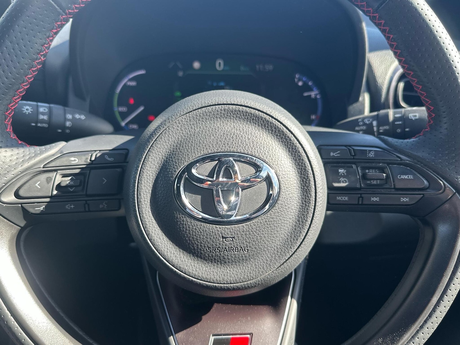 Used Toyota Yaris 2024 for sale - 76044001: Photo 8