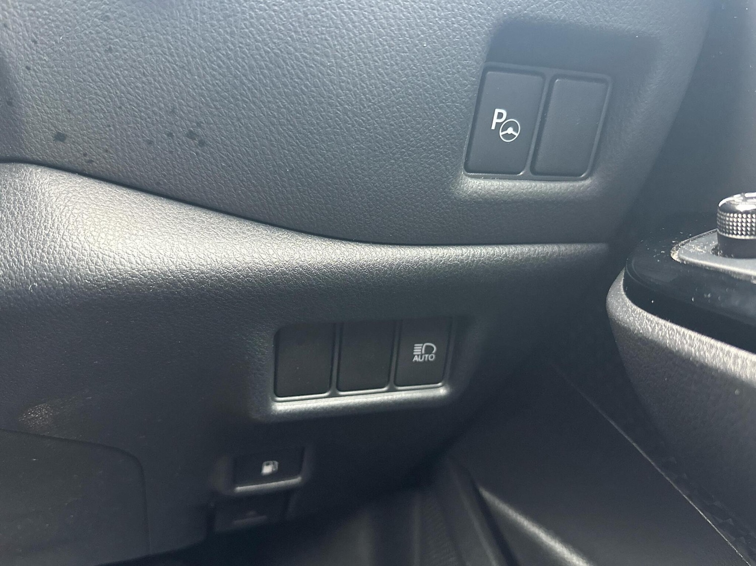Used Toyota C-HR 2020 for sale - 76381504: Photo 21