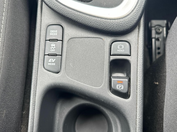 Used Toyota Yaris 2023 for sale - 76309337: Photo 20
