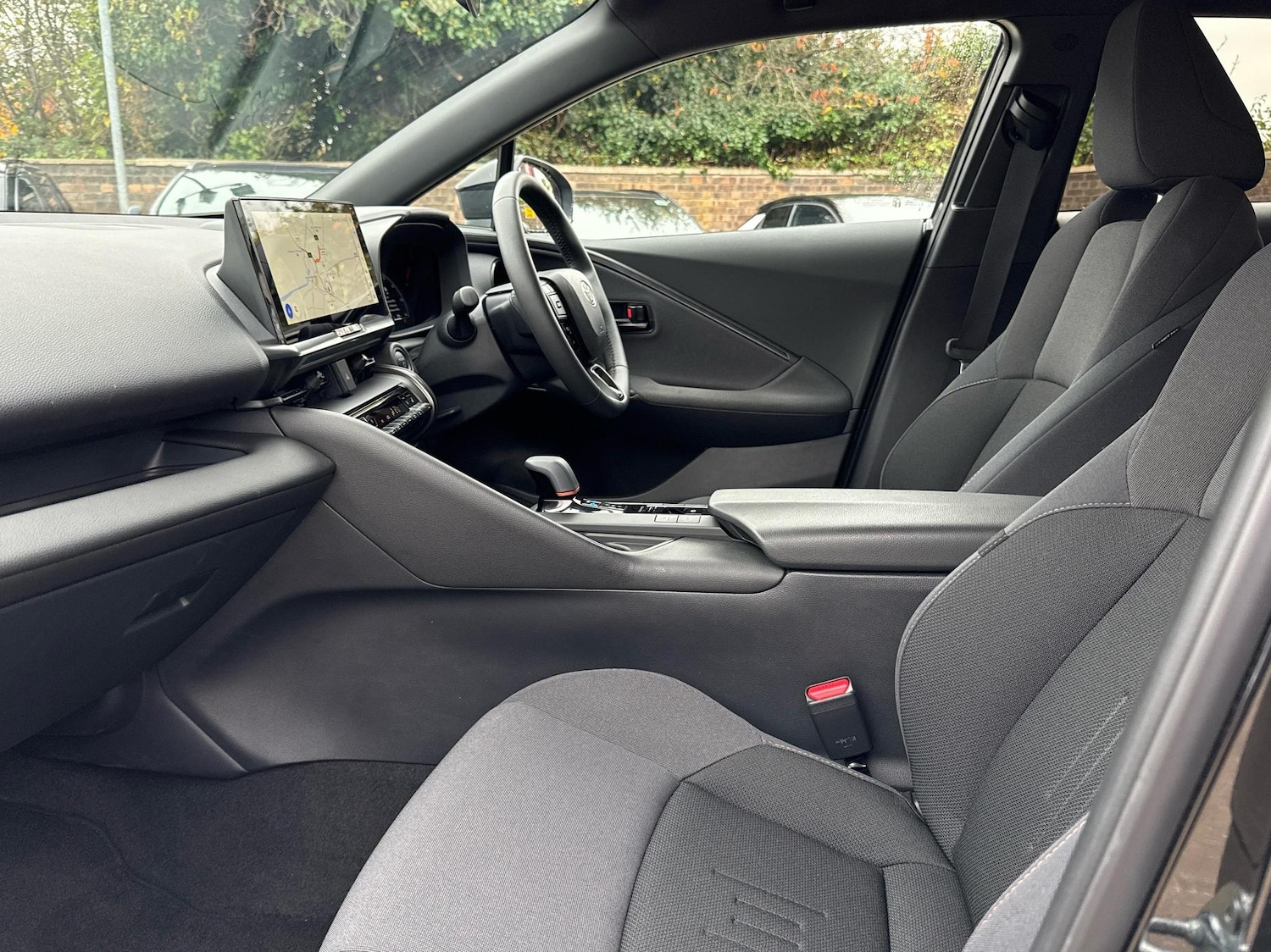 Used Toyota C-HR 2024 for sale - 76168383: Photo 10