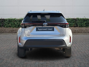 Used Toyota Yaris 2022 for sale - 77724933: Photo