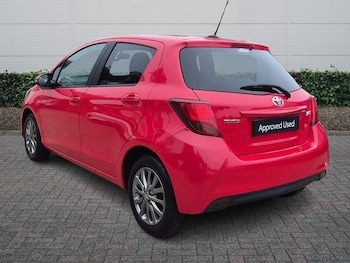 Used Toyota Yaris 2016 for sale - 79063613: Photo
