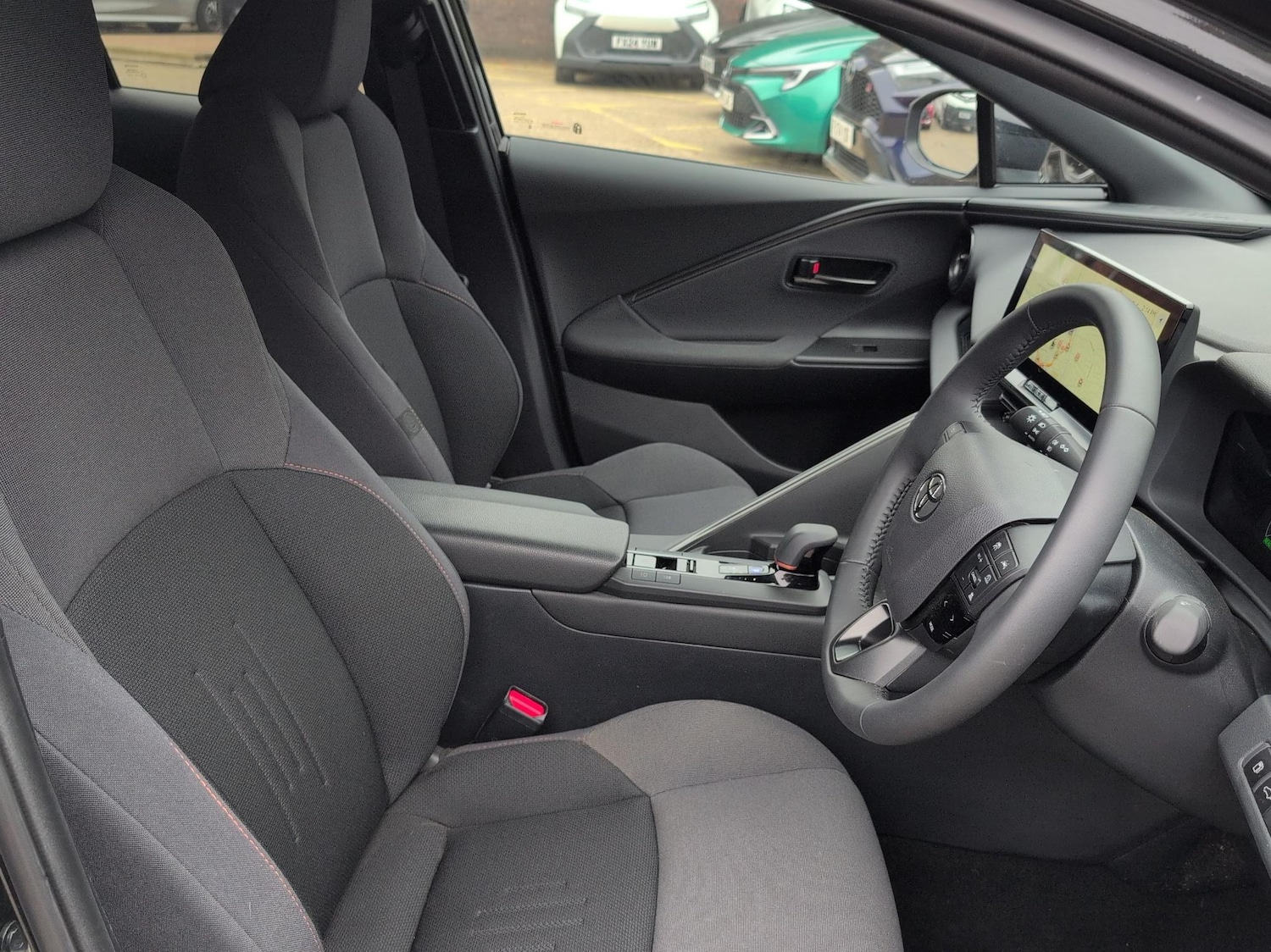 Used Toyota C-HR 2024 for sale - 76168388: Photo 11