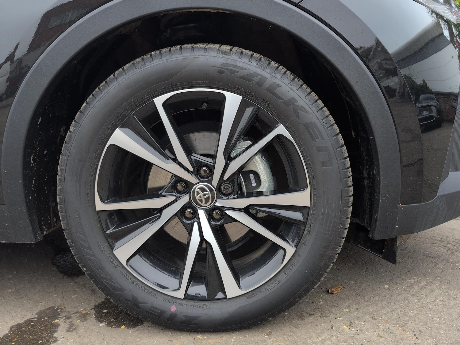 Used Toyota C-HR 2024 for sale - 76168388: Photo 18