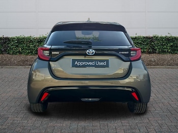 Used Toyota Yaris 2023 for sale - 79249947: Photo