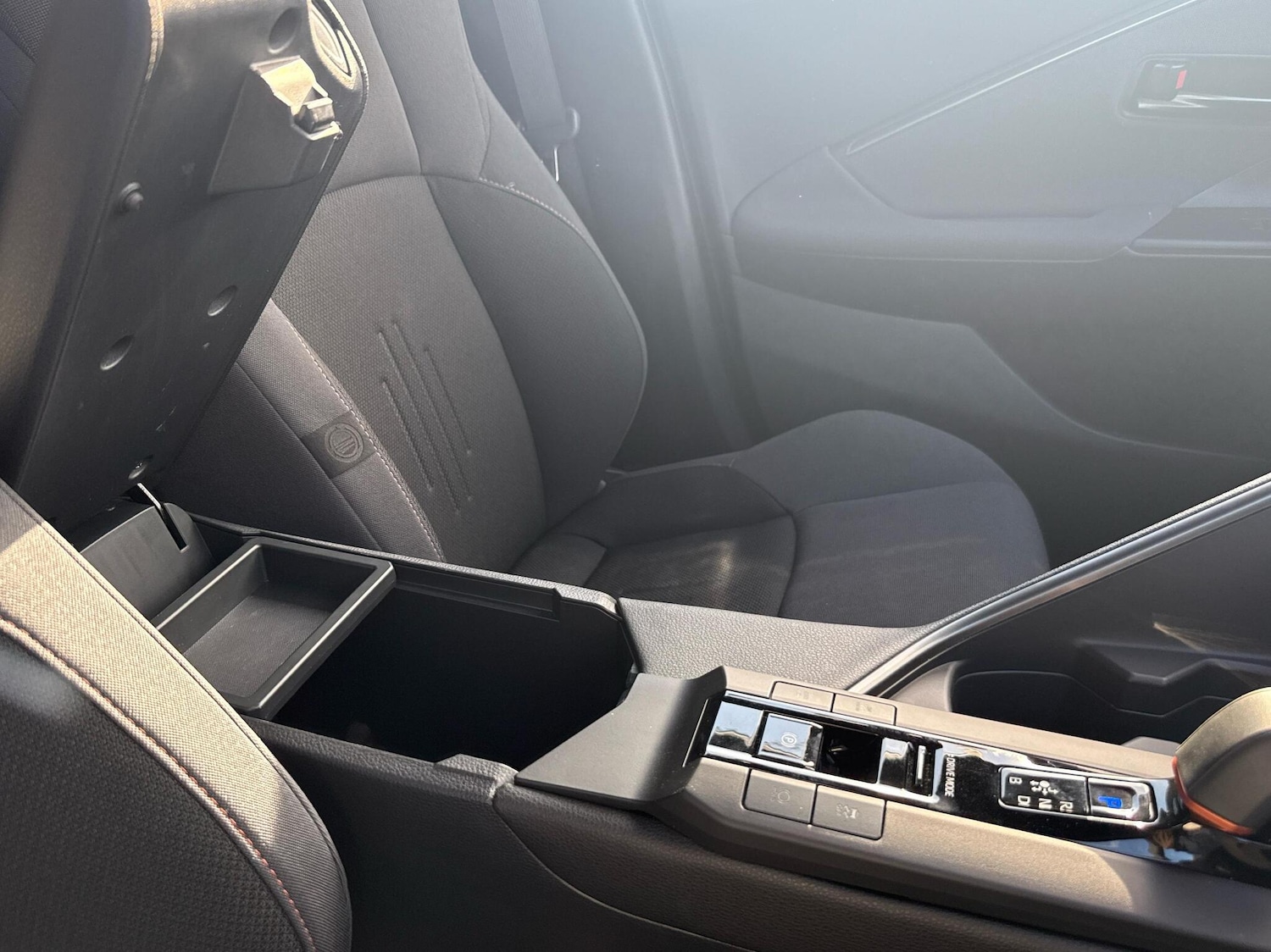 Used Toyota C-HR 2024 for sale - 76500870: Photo 30