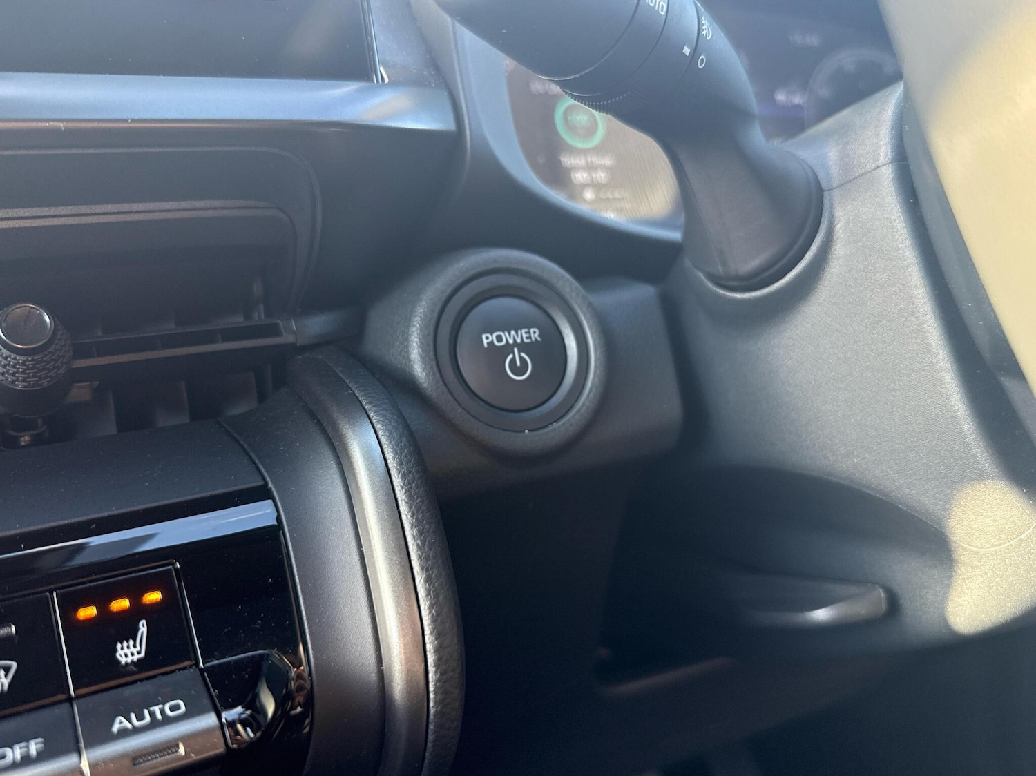 Used Toyota C-HR 2024 for sale - 76500870: Photo 31