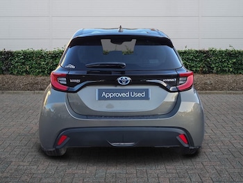 Used Toyota Yaris 2021 for sale - 76800537: Photo