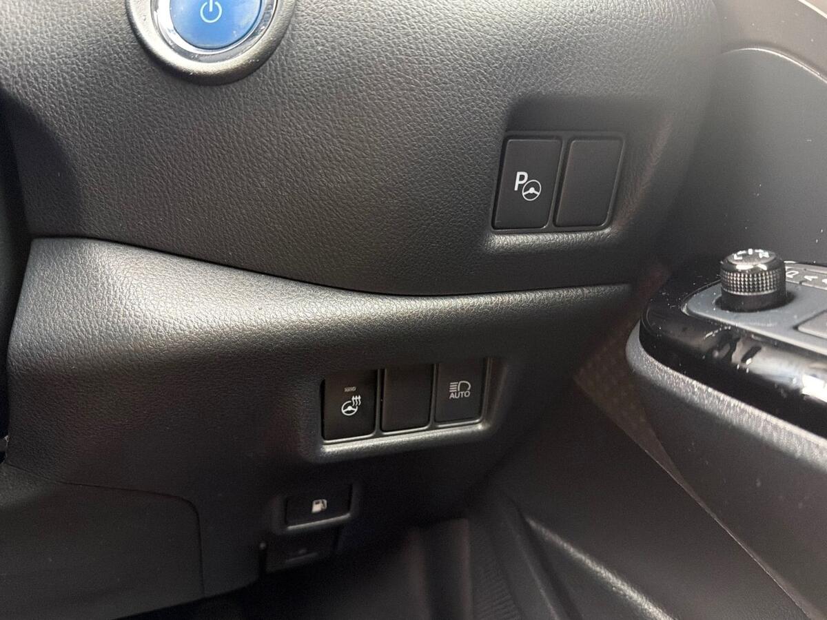 Used Toyota C-HR 2020 for sale - 77401180: Photo 14