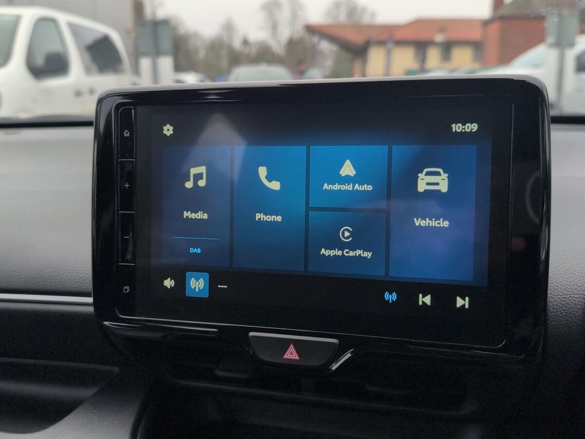 Used Toyota Yaris 2025 for sale - 76716796: Photo 11