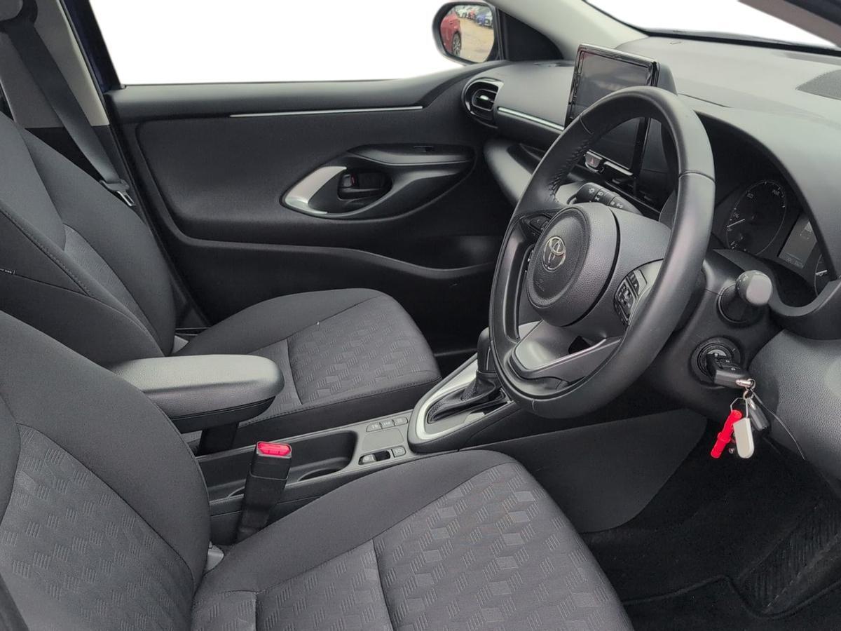 Used Toyota Yaris 2025 for sale - 76716796: Photo 12