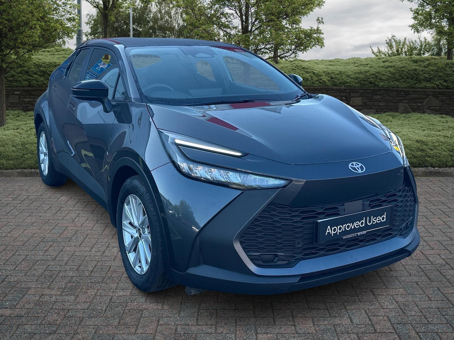 Used Toyota C-HR 2024 for sale - 75758340: Photo 1