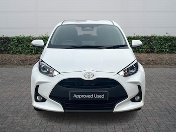 Used Toyota Yaris 2024 for sale - 77826137: Photo