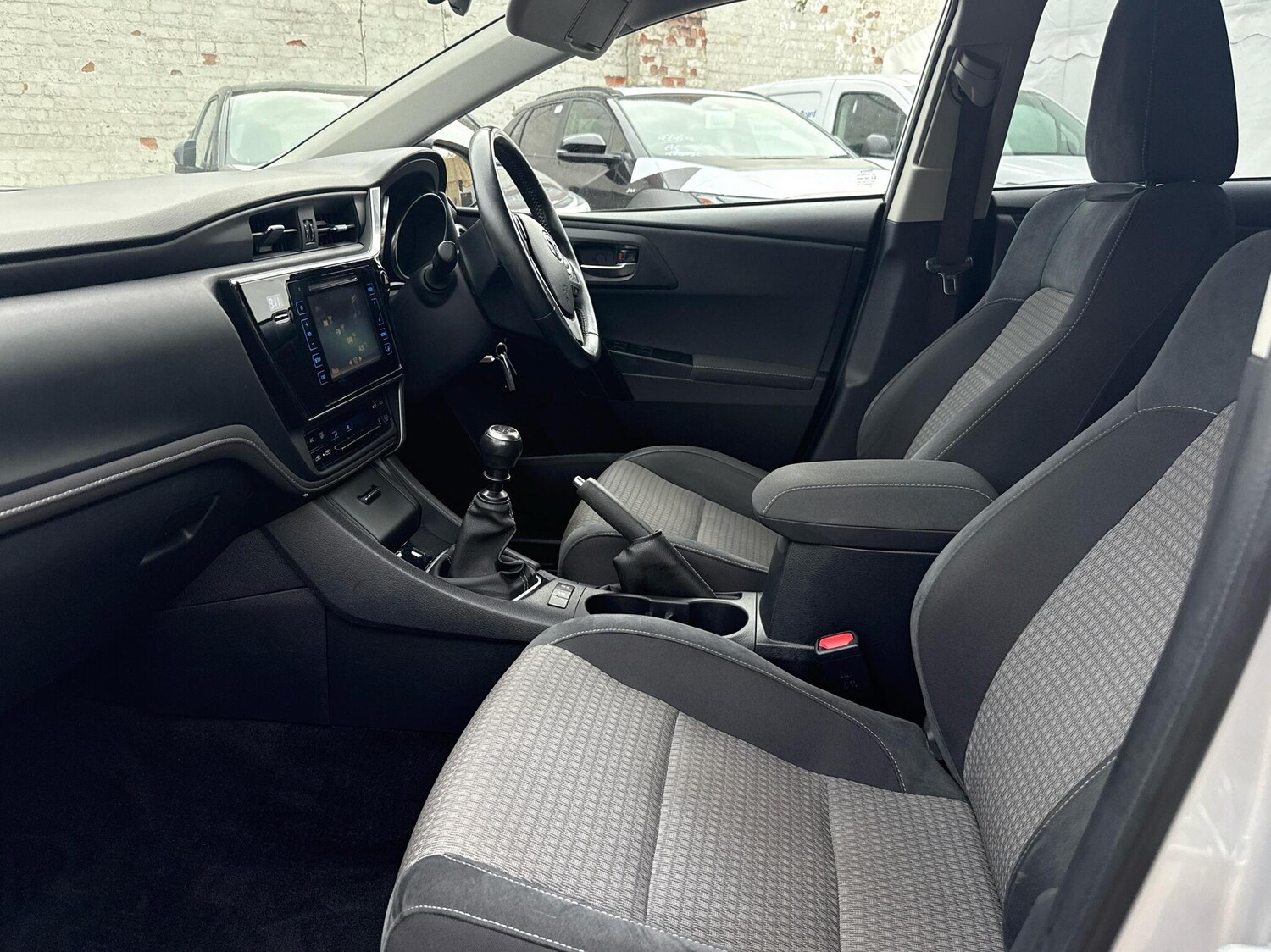 Used Toyota Auris 2017 for sale - 76086099: Photo 10