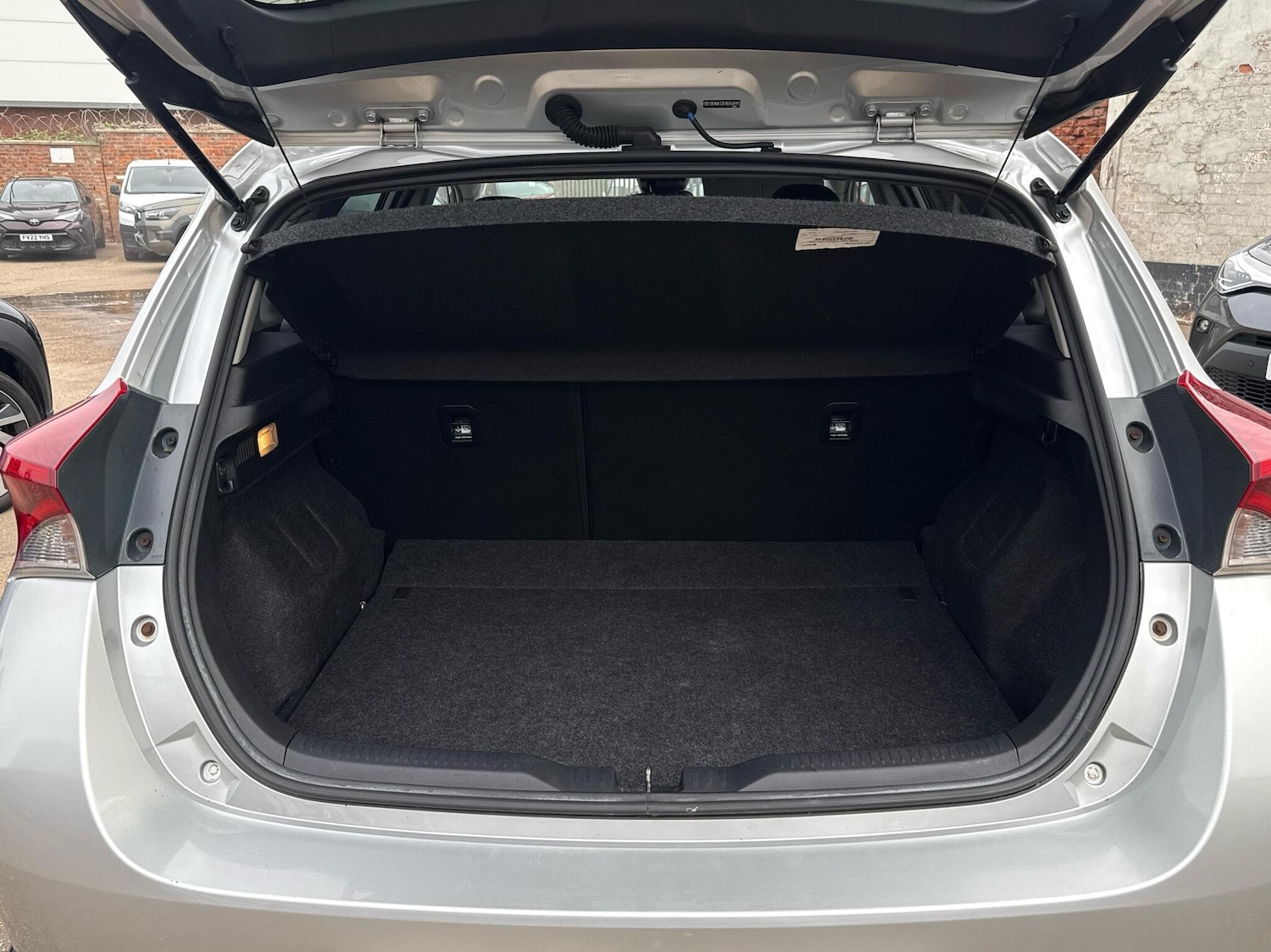 Used Toyota Auris 2017 for sale - 76086099: Photo 14