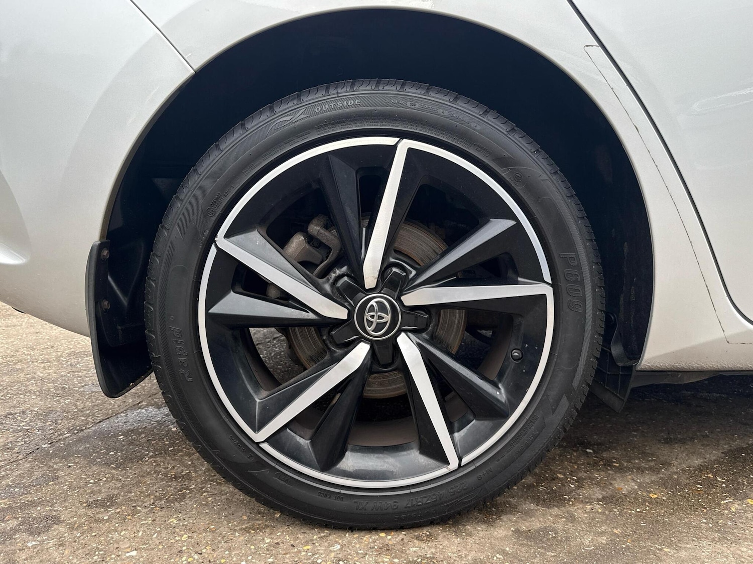 Used Toyota Auris 2017 for sale - 76086099: Photo 18