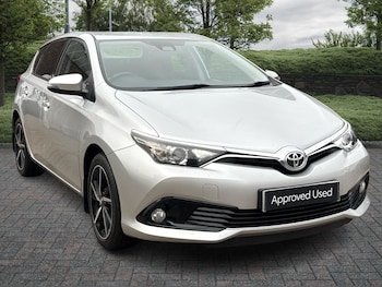 Used Toyota Auris 2017 for sale - 76086099: Photo