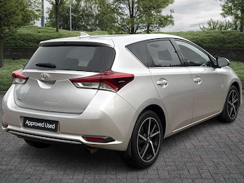 Used Toyota Auris 2017 for sale - 76086099: Photo