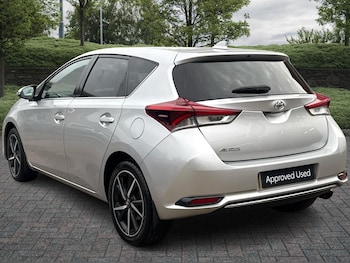 Used Toyota Auris 2017 for sale - 76086099: Photo