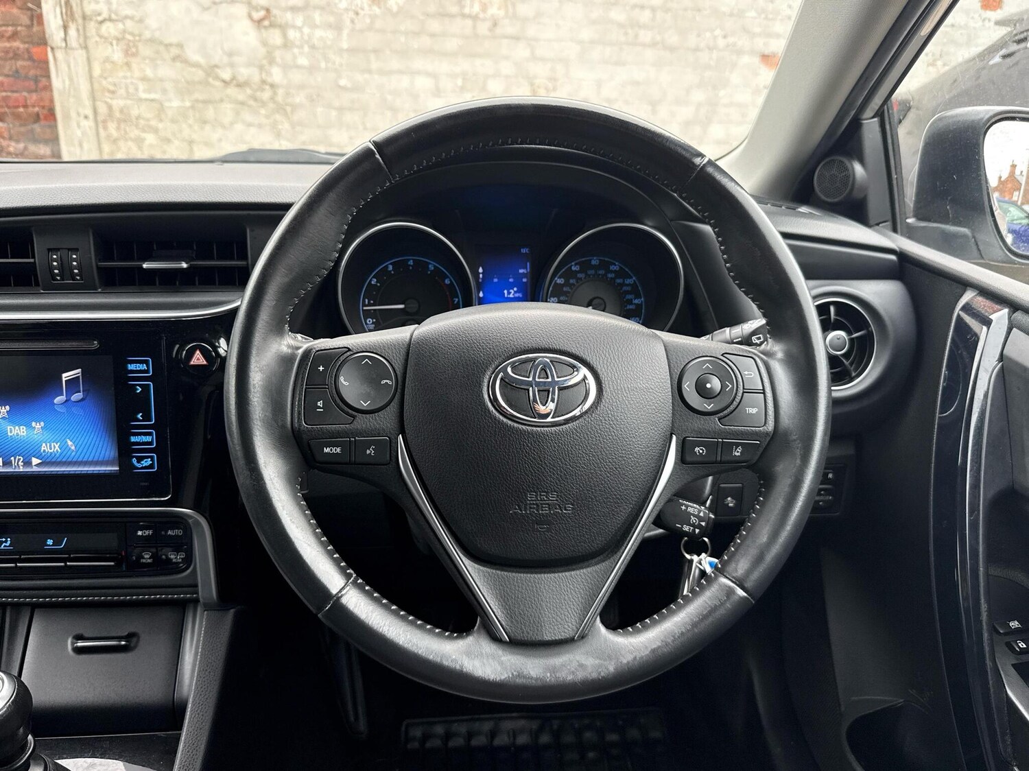 Used Toyota Auris 2017 for sale - 76086099: Photo 6