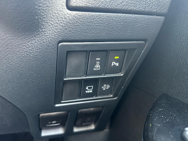 Used Toyota Hilux 2023 for sale - 75432348: Photo 22