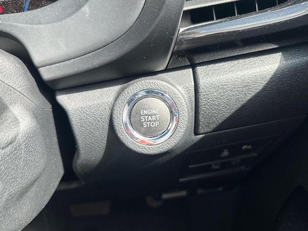 Used Toyota Hilux 2023 for sale - 75432348: Photo 23