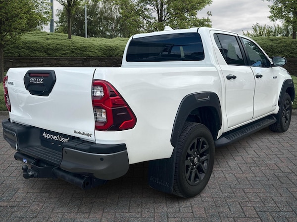 Used Toyota Hilux 2023 for sale - 75432348: Photo 2