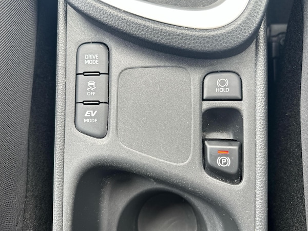 Used Toyota Yaris 2023 for sale - 75432413: Photo 20