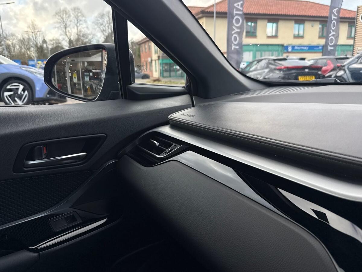 Used Toyota C-HR 2023 for sale - 77239247: Photo 19