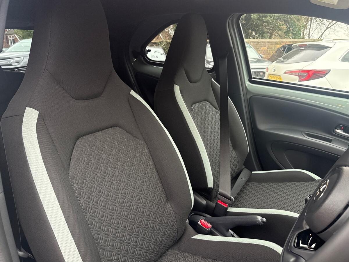 Used Toyota Aygo X 2025 for sale - 77512184: Photo 15