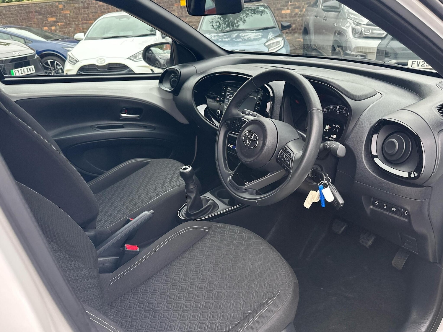 Used Toyota Aygo X 2023 for sale - 76381511: Photo 11