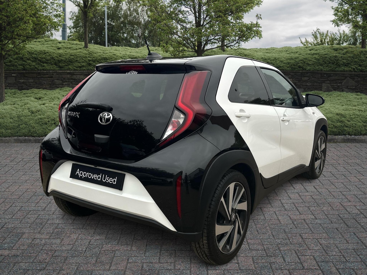 Used Toyota Aygo X 2023 for sale - 76381511: Photo 2